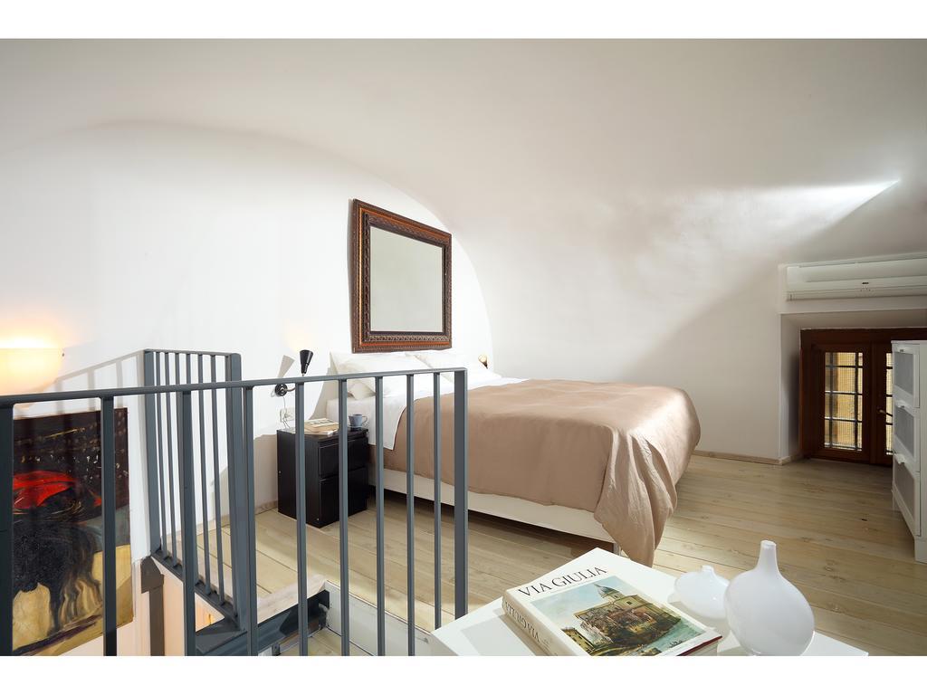 Luxury - Vicolo Palle Roma